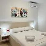 Daire Apartments