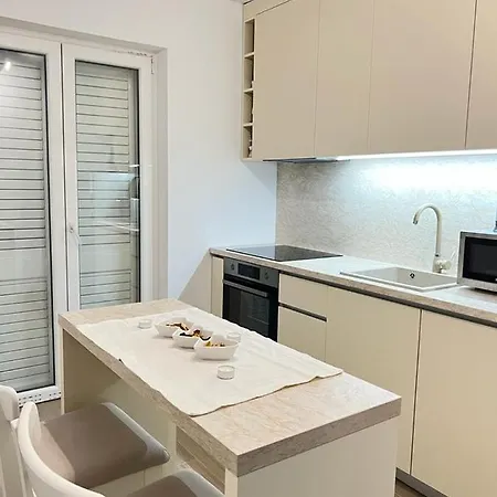 Apartman Apartments *